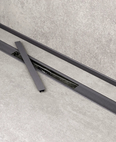 Duschrinne Pera anthrazit eingebaut in Dsuche-