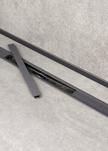 Duschrinne Pera anthrazit eingebaut in Dsuche-