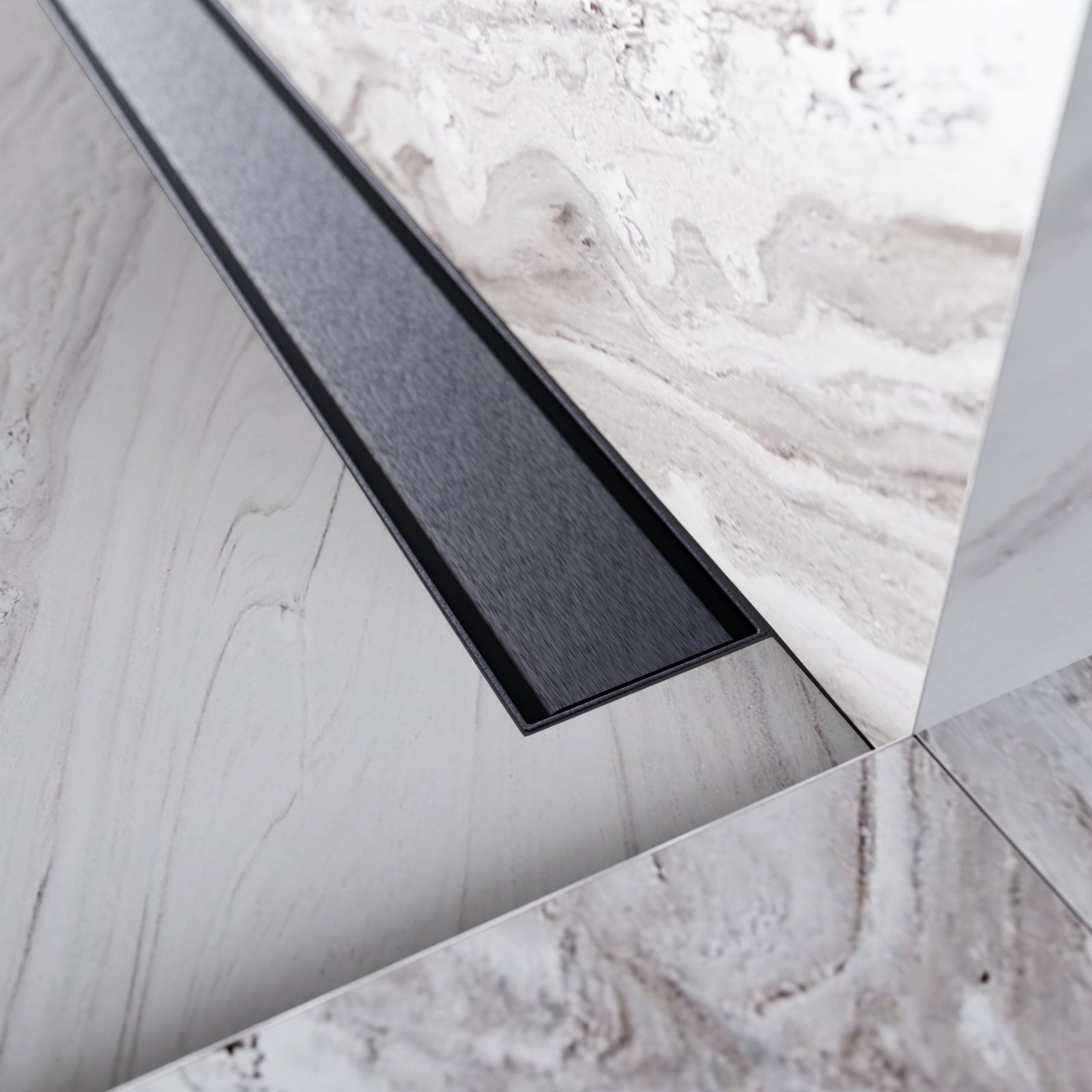 Nahaufnahme der anthrazit geschliffenen Edelstahl-Oberfläche der ARTstream Duschrinne, langlebig und pflegeleicht