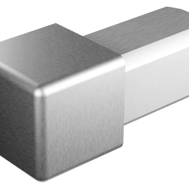 Edelstahl-Eckstück für Quadratprofile in der Oberfläche geschliffen.