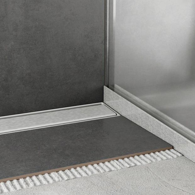 Glasaufnahmeprofil aus Edelstahl mit eingesetzter 10–12-mm-Glaswand, Walk-in-Montage