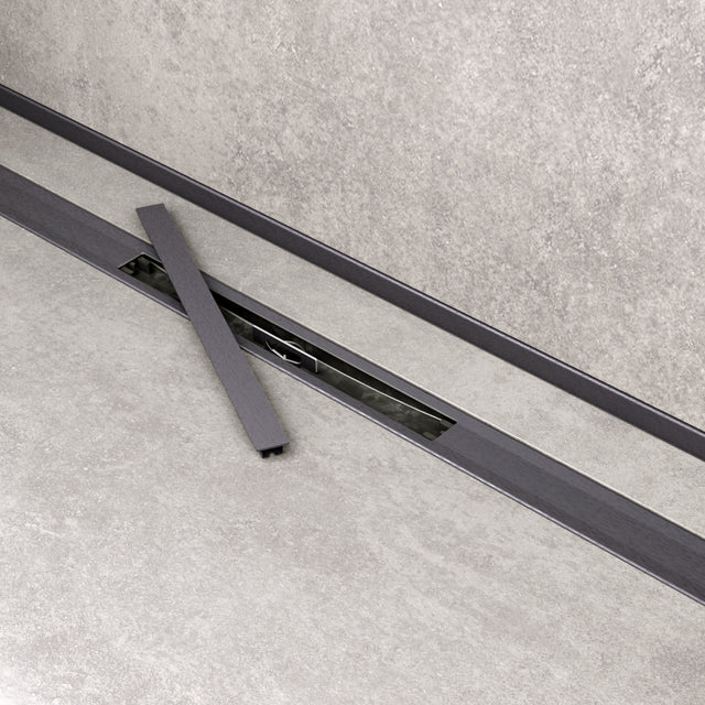Anthrazit-Duschrinne Pera mit offener Linienentwässerung in bodengleicher Dusche