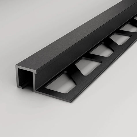 Quadratprofil Aluminium schwarz pulverbeschichtet für Fliesenkante.