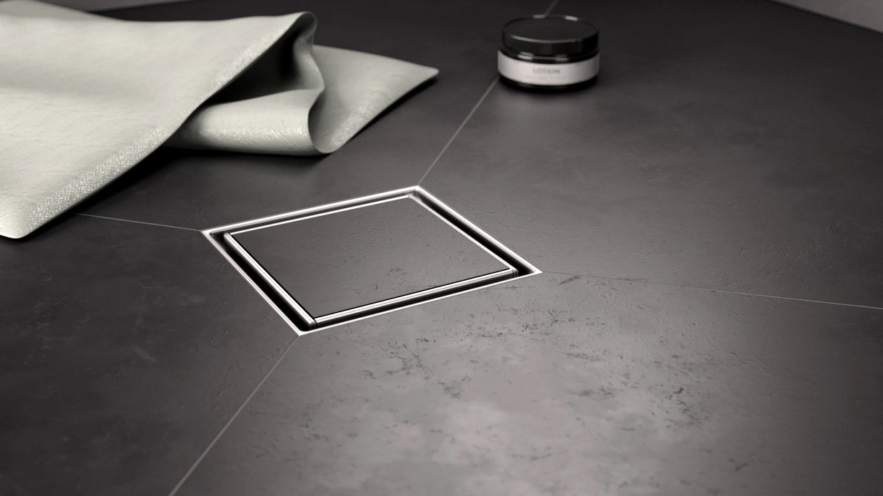 Befliesbarer Rost für barrierefreie Dusche im Fliesenbild integriert